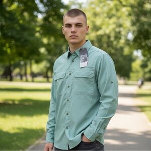 33,000 FT Men’s Small Blue Long Sleeve ADVENTURE Shirt